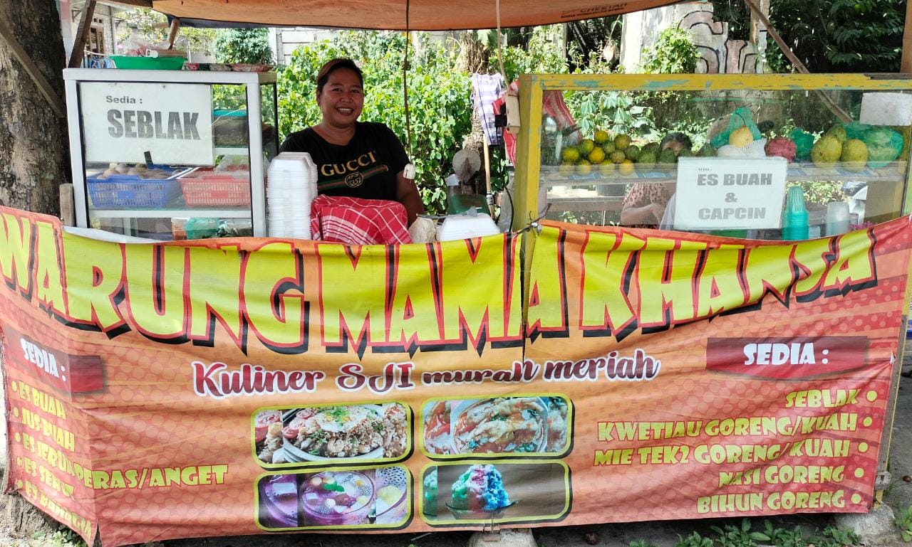 Hayu !!! Nikmati Jajanan kuliner di Warung Mama khansa, Lokasi Perumahan Surya Jaya Cisoka   