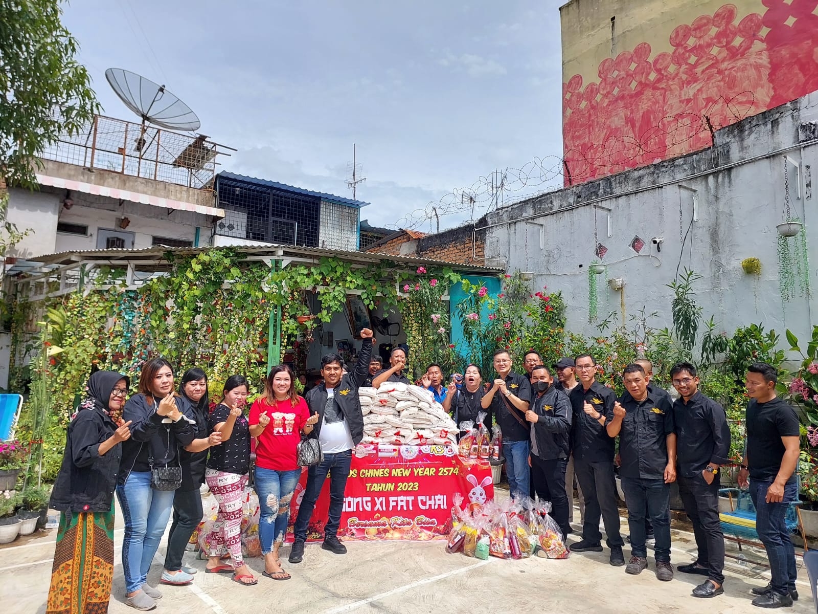 Menyambut Tahun Baru Imlek 2023/2574, Angkatan Muda Sisingamangaraja XII (AMS XII) Kecamatan Medan Maimun Bagi