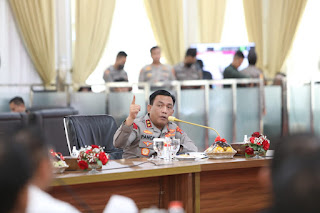 Kapolda Sumut Beri Motivasi Bimbingan KepadaBintara Remaja