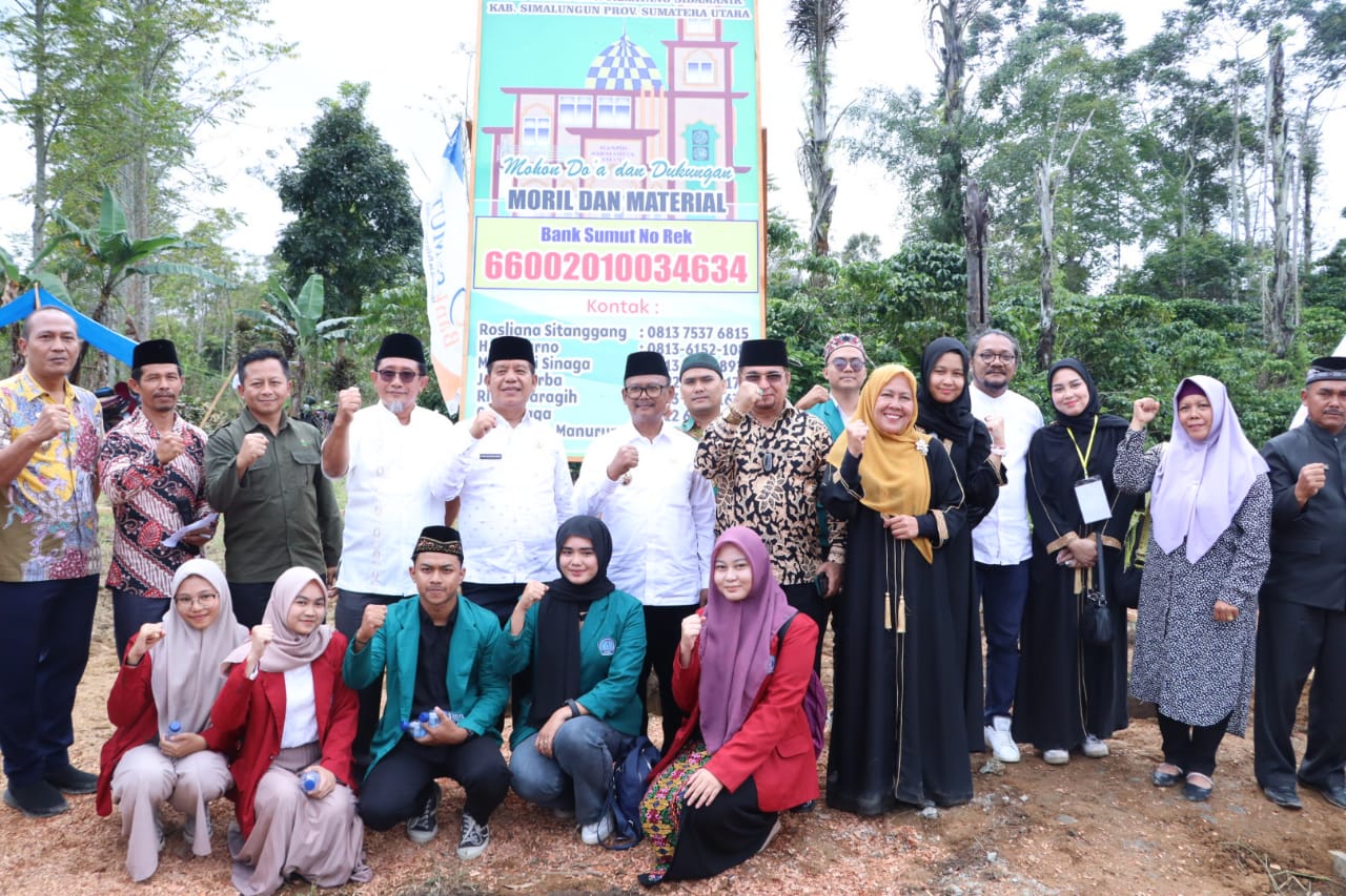 Bupati dan Wakil Bupati Simalungun Letakan Batu Pertama Pembangunan Masjid Sarmahita Damanik