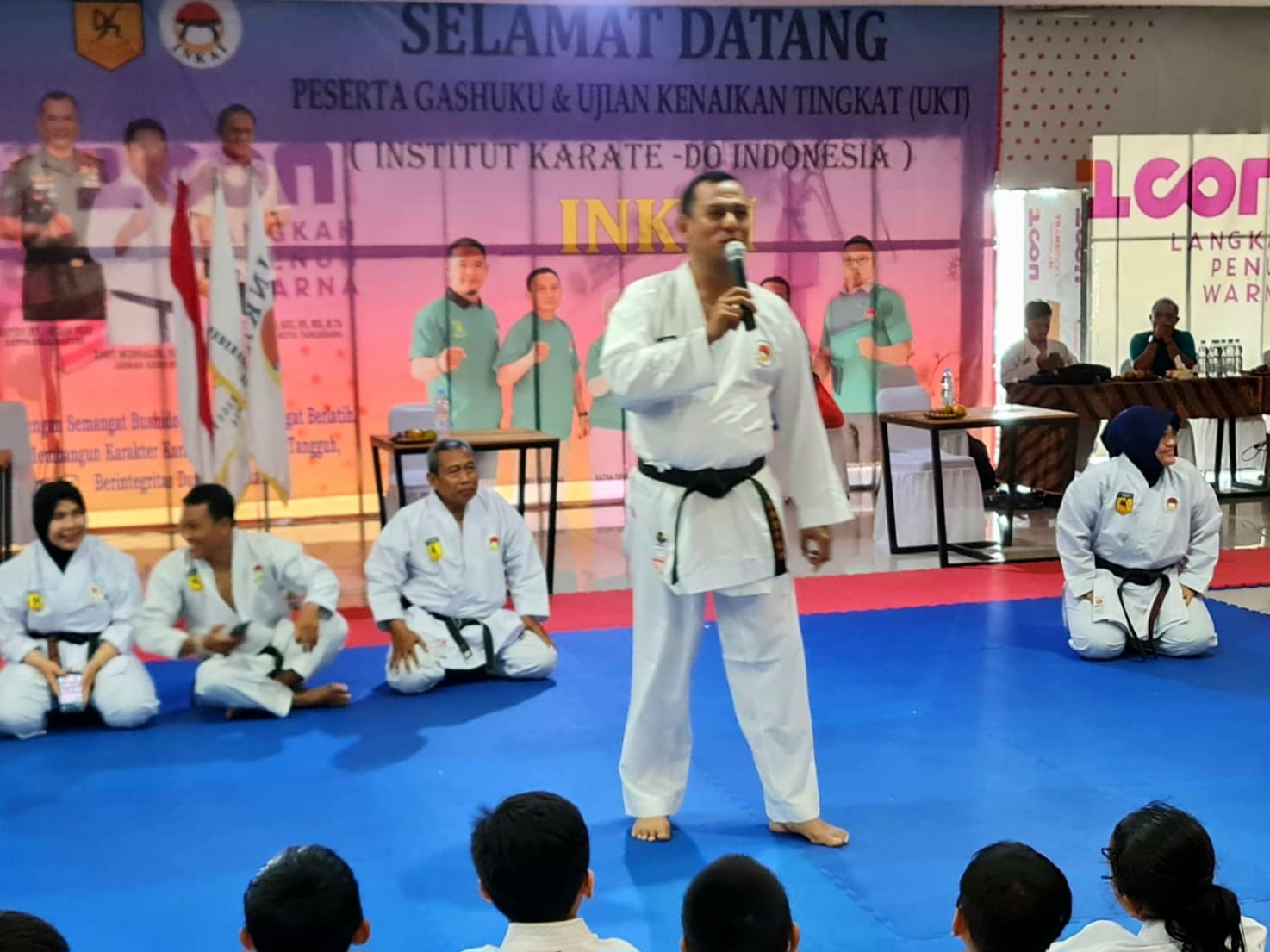 Berikan Semangat Pada Karateka, Ketua Inkai Provinsi Banten Kapten Inf Jakson Beay Danramil 0602-19/Cikande Ha