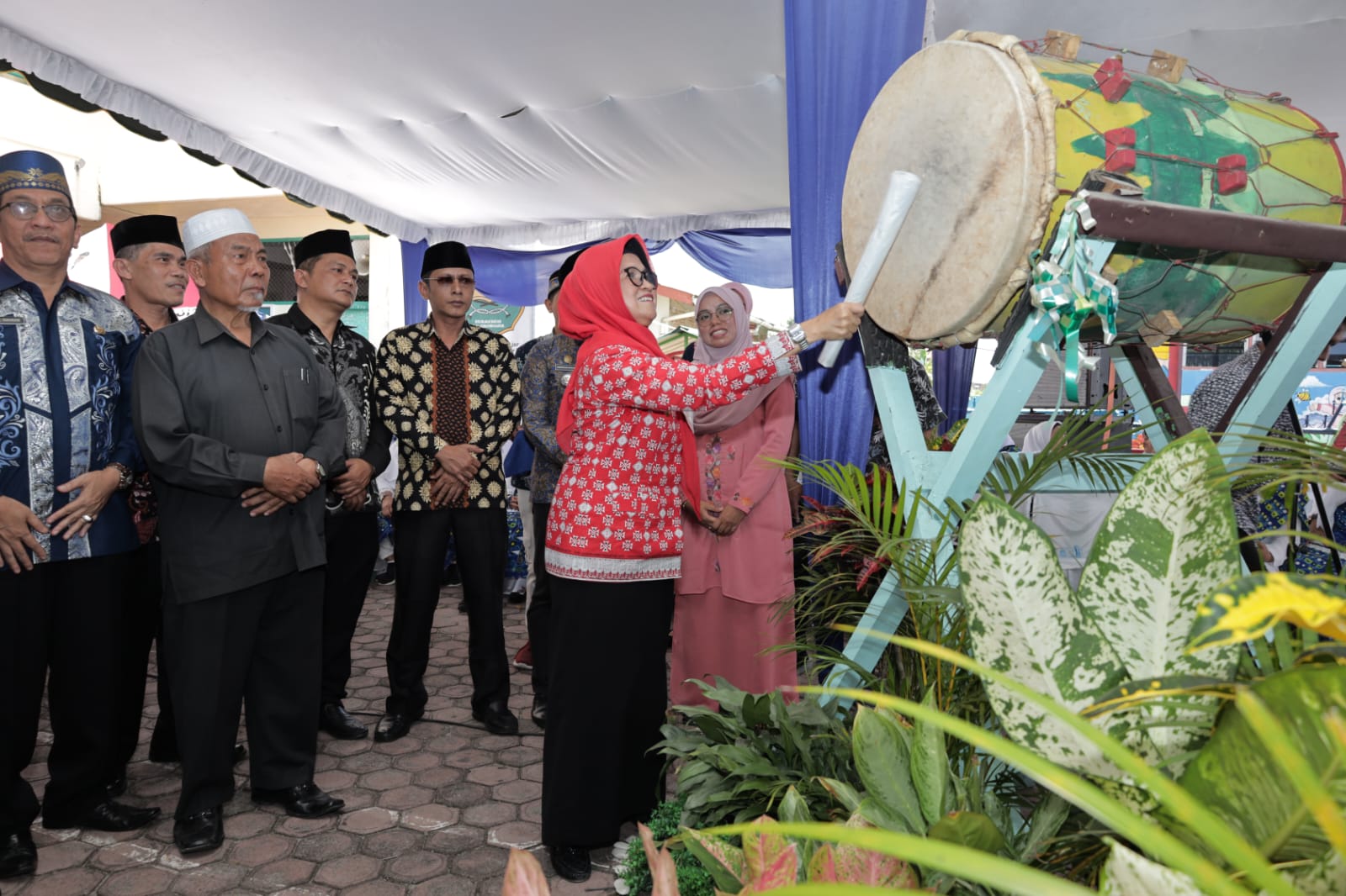 Hadiri Pembukaan MTQ Siantar Barat, dr Susanti Tegaskan Saat ini Momentum Kebangkitan Perempuan di Pematang Si