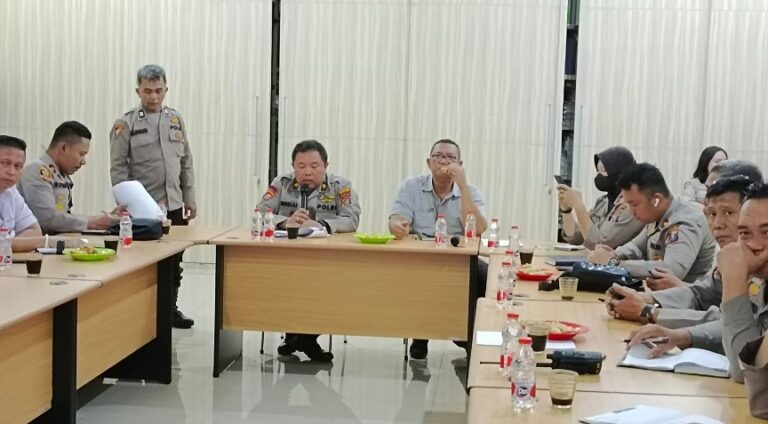 Polrestabes Medan Kawal Kunjungan Kerja Menteri Kordinator Bidang Politik Hukum dan Keamanan