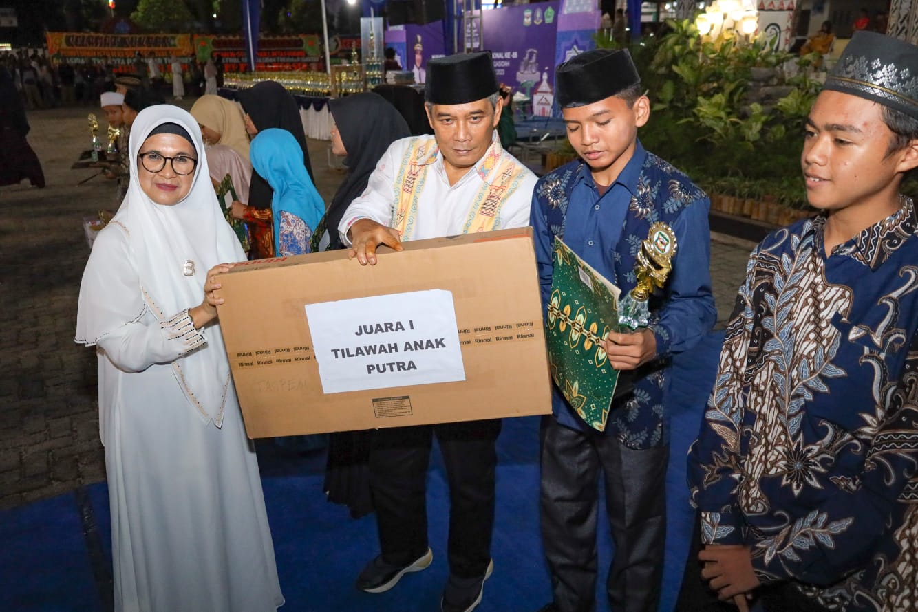 dr Susanti Tutup MTQN Tingkat Kota Pematang Siantar, Siantar Timur Juara Umum