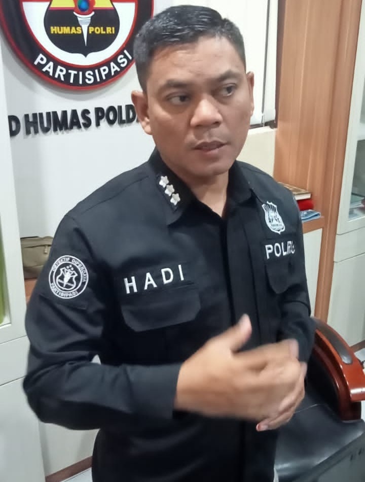 Polda Sumatera Utara Kejar Pemilik 260 Ballpress Pakaian Bekas
