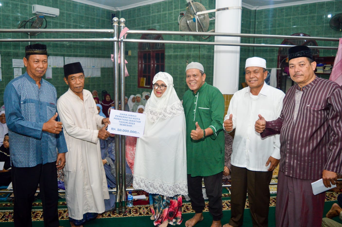 Safari Ramadhan di Masjid Al Ikhlas Jalan AMPI, dr Susanti Sampaikan Stok Sembako Aman