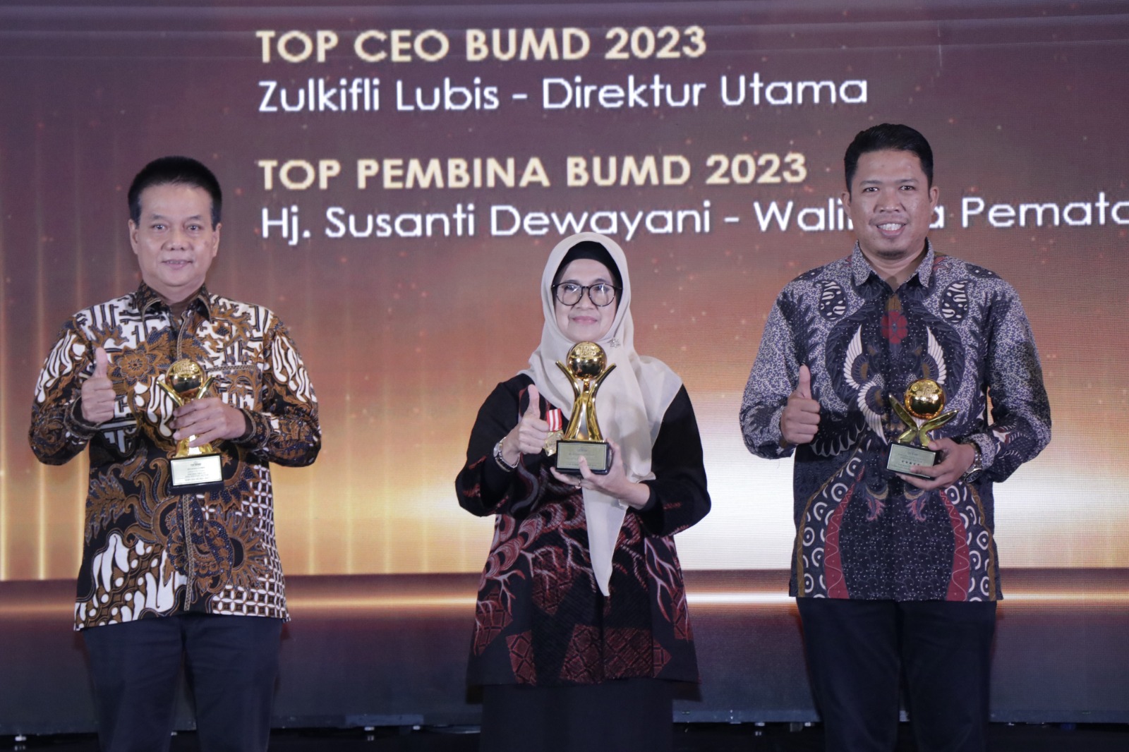 Dua Tahun Berturut-turut, dr Susanti Terima TOP Pembina BUMD Awards 