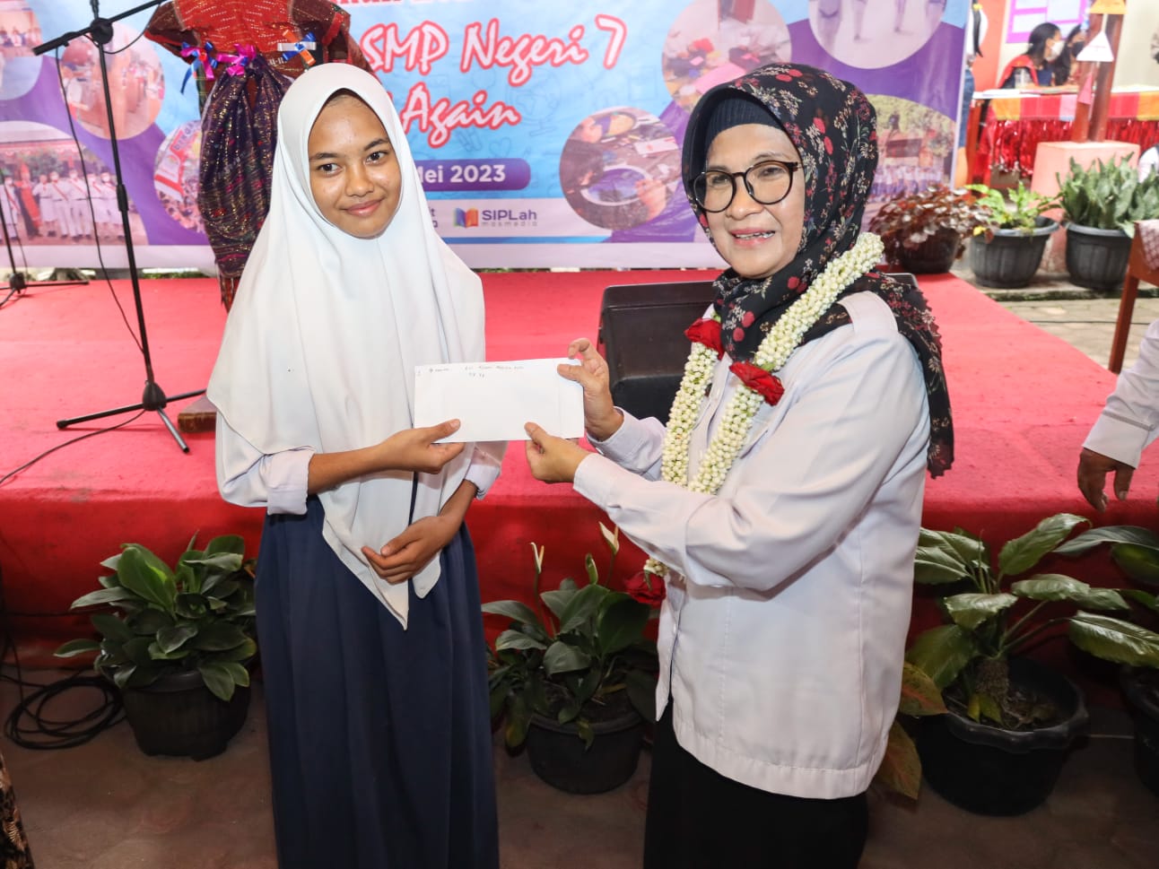 Walikota dr Susanti Apresiasi Festival Hasil Pelajar SMPN 7 Pematang Siantar