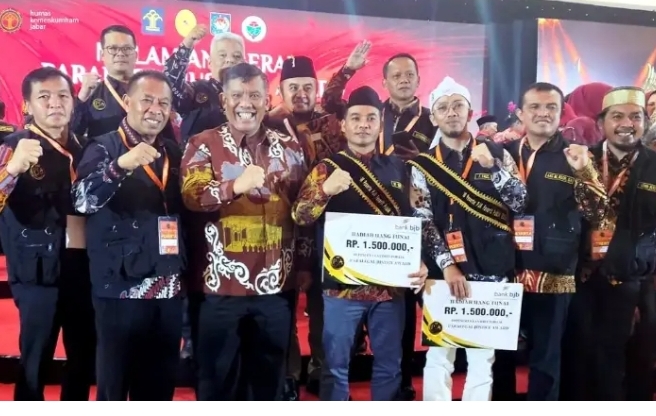 Kanwil Kemenkumham Jabar Bina 29 Lurah dan Kades, Hasilnya “Raih Penghargaan Paralegal Justice Award 202