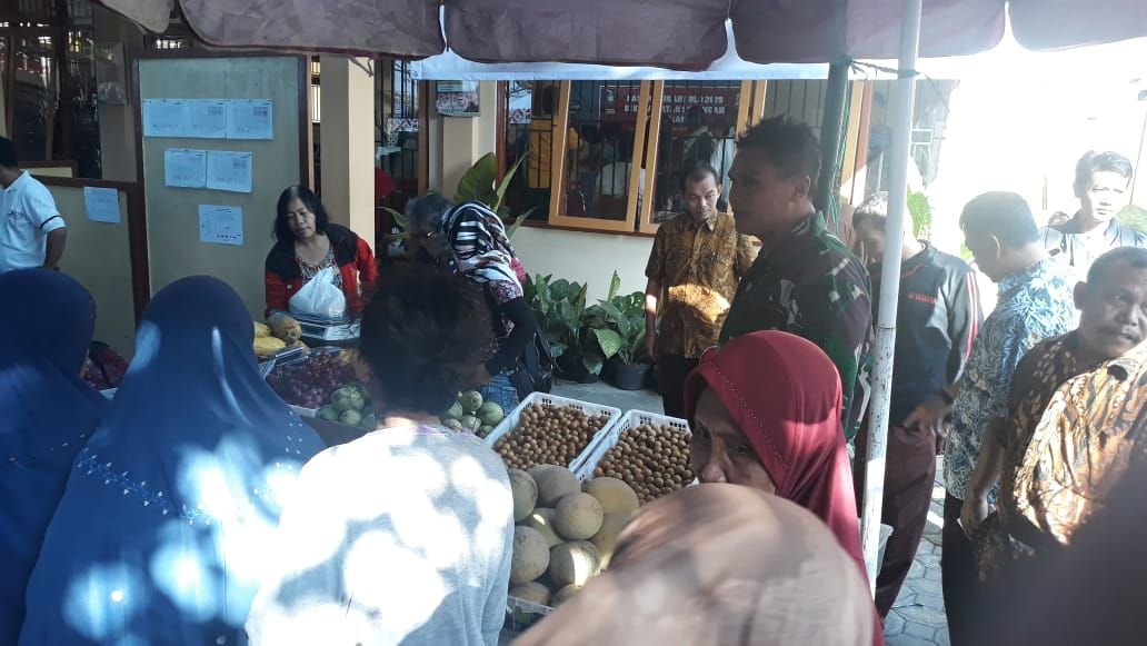 Stabilkan Lonjakan Harga Sembako, Pemkot Surakarta Gelar Pasar Murah di Kecamatan Serengan