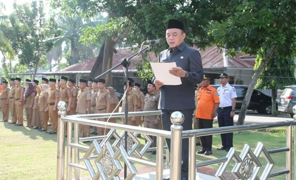 Awali Hari Kerja, PLT Bupati Labuhanbatu Himbau Kepada ASN Tingkatkan Kedisiplinan