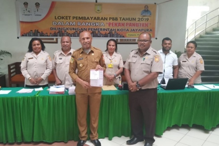 Walikota Himbau ASN Pemkot Jayapura Taat Bayar Pajak