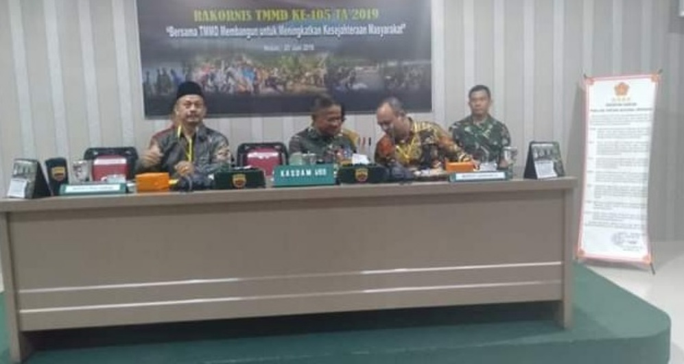 Plt,Bupati hadiri undangan Komando Daerah Militer-I /Bukit Barisan dalam rangka upacara peringatan HUT Ke-69