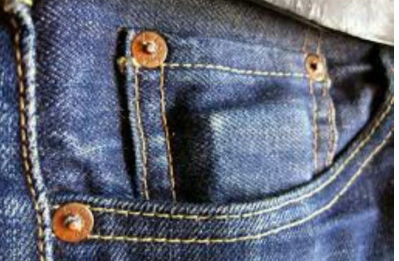 Pengguna Celana Jeans Wajib Tahu, Apa Fungsinya Kantong Kecil Di Celana Jeans?