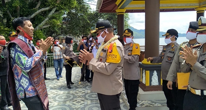 Kapolda Sumut Bakti Sosial Penyerahan Sembako Dan Tanam Raya Bibit Jagung Dalam Rangka Ketahanan Pangan Dampak