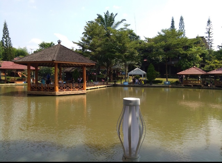 Tempat Liburan Bersama Keluarga di Bogor yang Bikin Happy