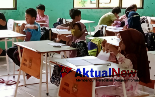 Satu kelas Siswanya tak kenakan Masker, SD Negeri Patrasana III Kresek abaikan Prokes