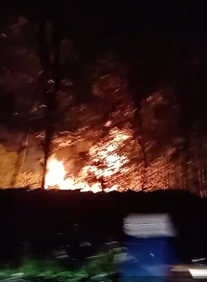 Kebakaran Hebat Terjadi di Bojong Nangka, Diduga Api Berasal dari Gunungan Ban Bekas