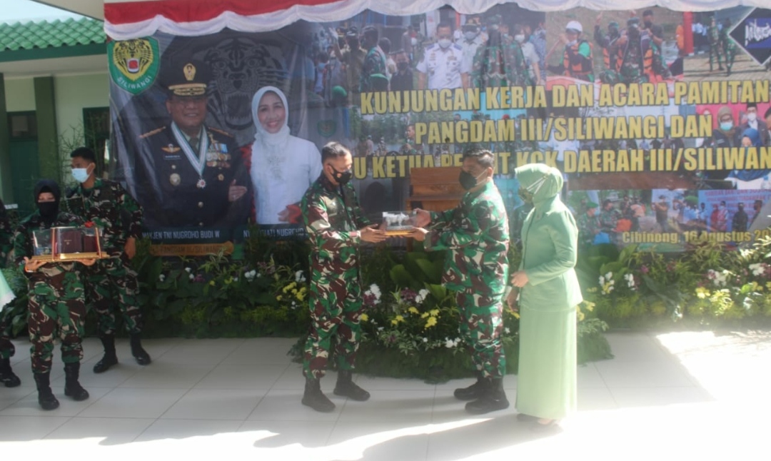 Pangdam III/Siliwangi Hadiri Kunjungan Kerja Sekaligus Pamitan Dengan Jajaran Korem 061/SK di Kodim 0621