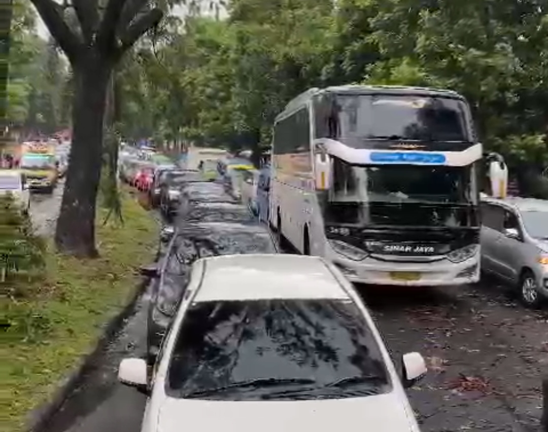 Waduh, Jalan Yasmin Bogor Macet Parah