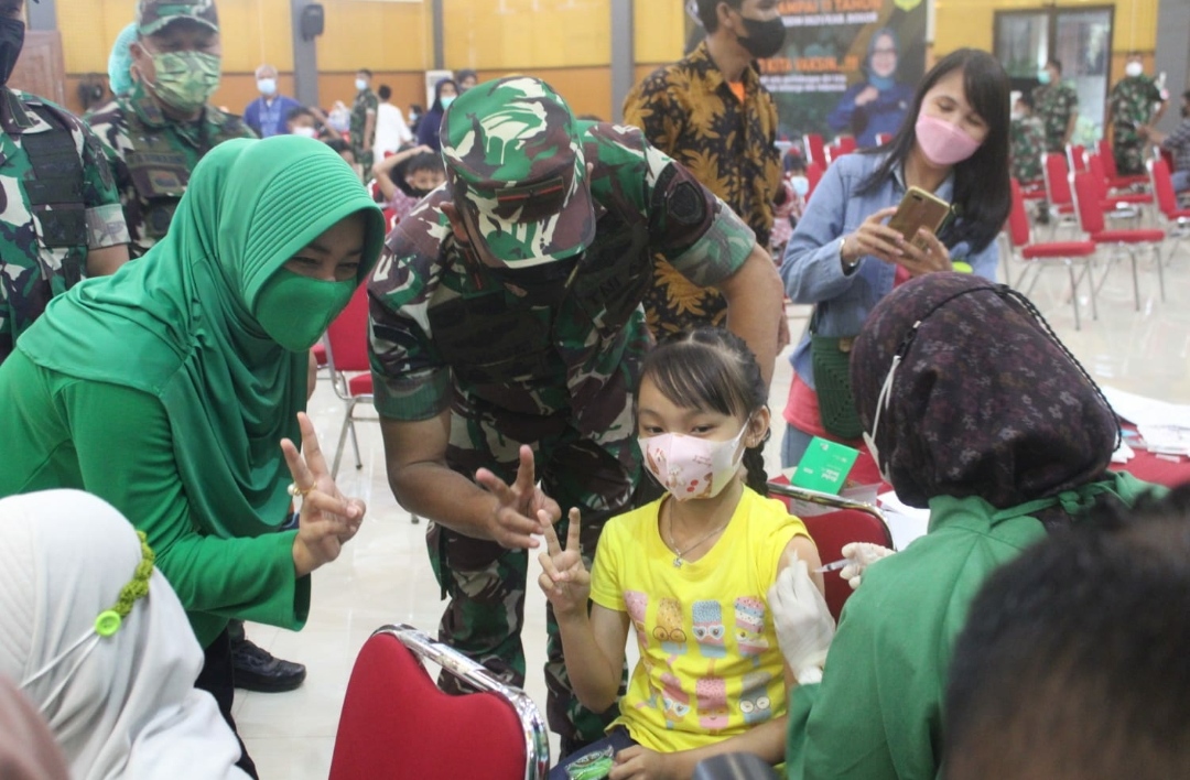 Danrem 061/SK Laksanakan Peninjauan Vaksinasi Anak Usia 6-11 Tahun