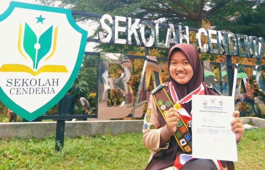 Siswa Sekolah Cendekia Resmi Dilantik Menjadi Pramuka Garuda