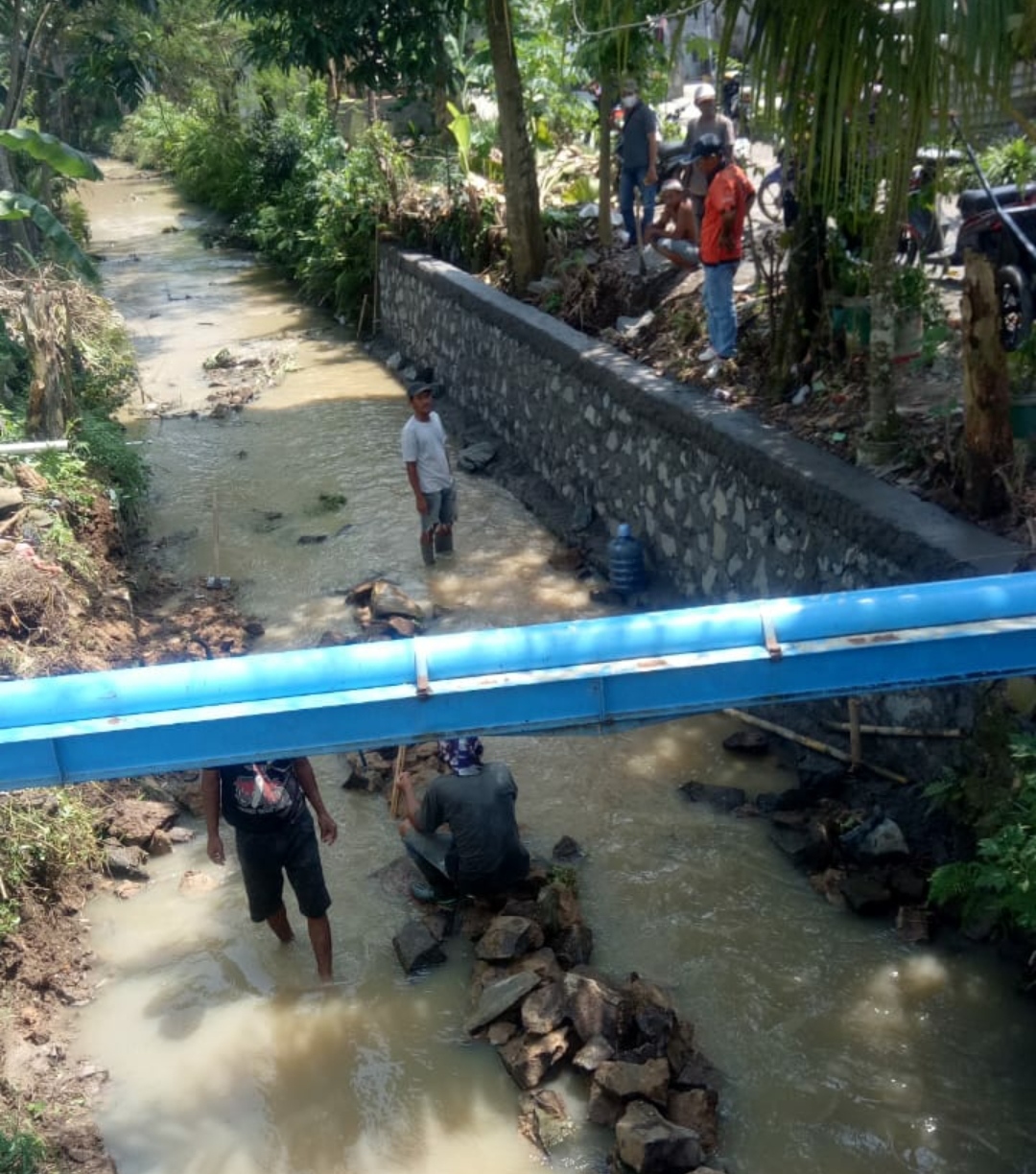 Kegiatan Pemeliharaan Talud/Turap Di Blok H, Rw 12, TKS. Ds Pasanggrahan kecamatan Solear, Diduga Ada Indikasi