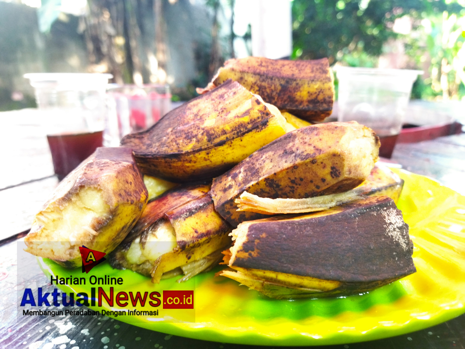 Pisang Rebus Panganan Tradisional Pelengkap Waktu Santai