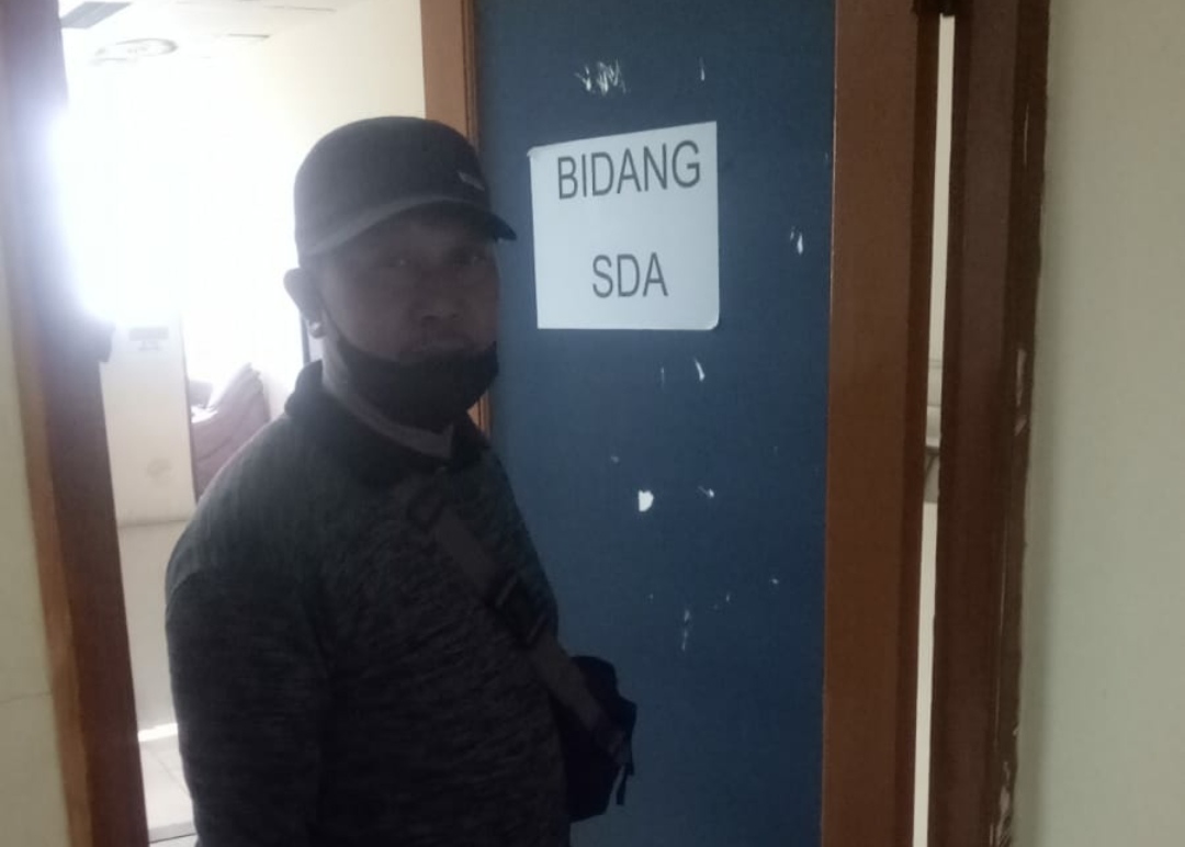 Pejabat DBMSDA Kab, Tangerang Sulit Dimintai Konfirmasi Terkait Pembangunan Di Kronjo 2, “Diduga Diroboh