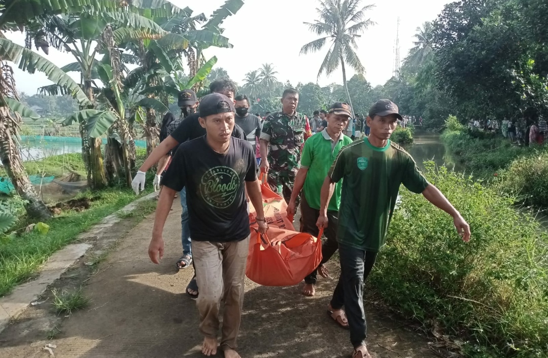 Penemuan Mayat di Kali H.Newi Desa Ciseeng Kecamatan Ciseeng Kabupaten Bogor