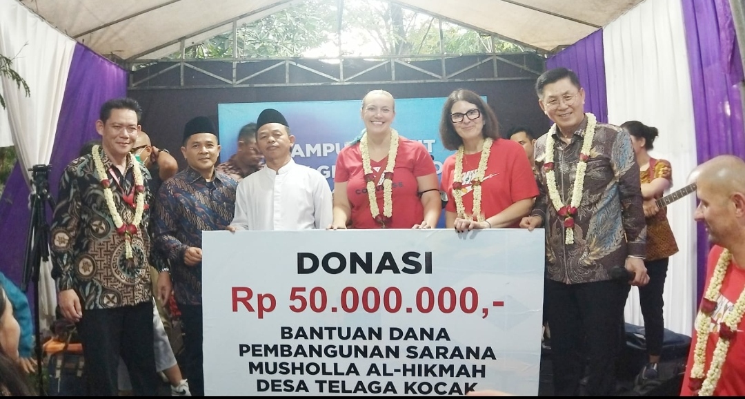 PT KMK Global Sport Kunjungi Kampung Talaga Kocak Berikan Bantuan Dan Santunan Anak Yatim dan Duafa