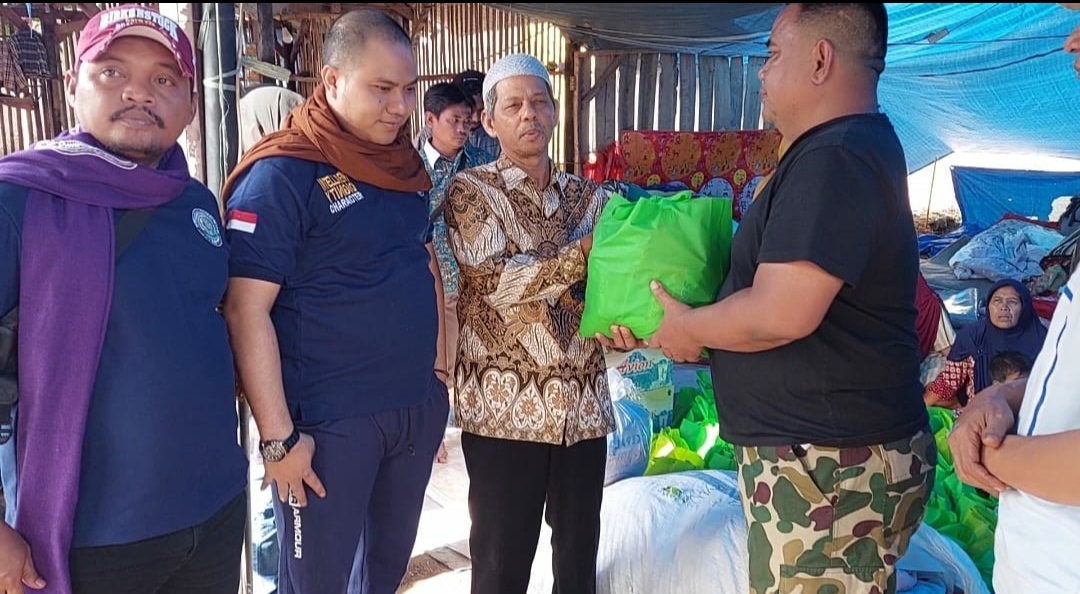 Peduli Korban Gempa Cianjur Perkumpulan Advokat Betawi (PADI) bersama Aliansi Indonesia DPC Jakarta Berikan Ba