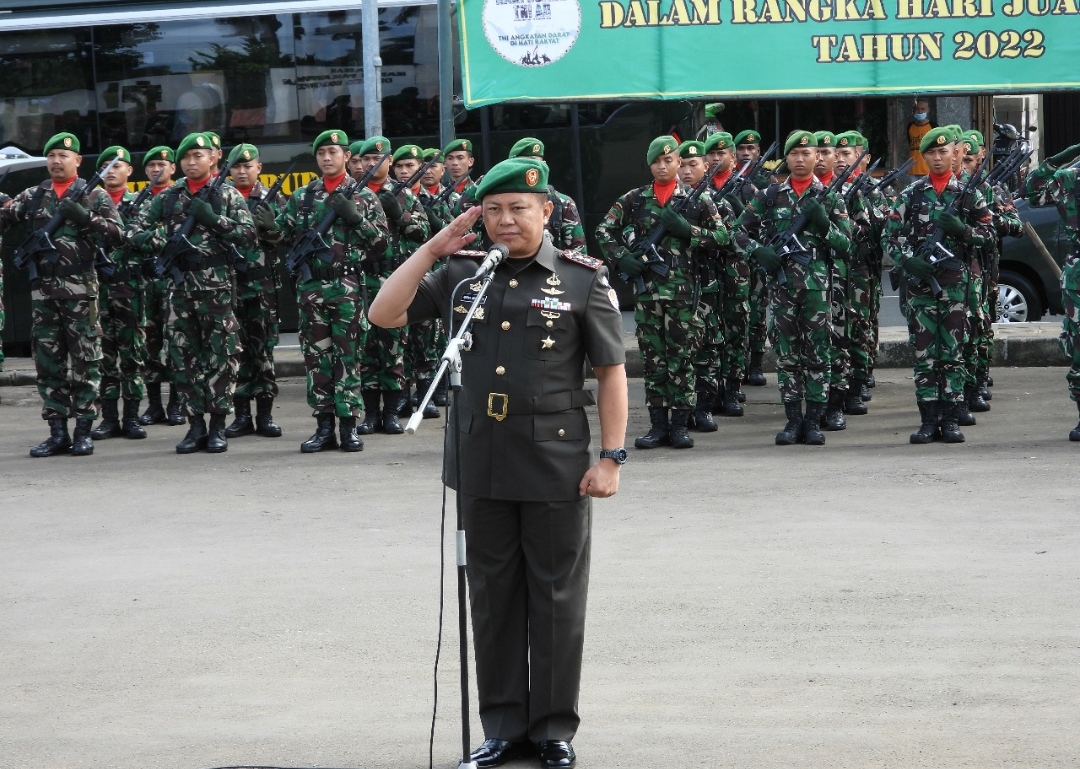 Korem 061/SK Peringati Hari Juang Kartika dengan Melaksanakan Ziarah dan Tabur Bunga di TMP Dreded Kota Bogor