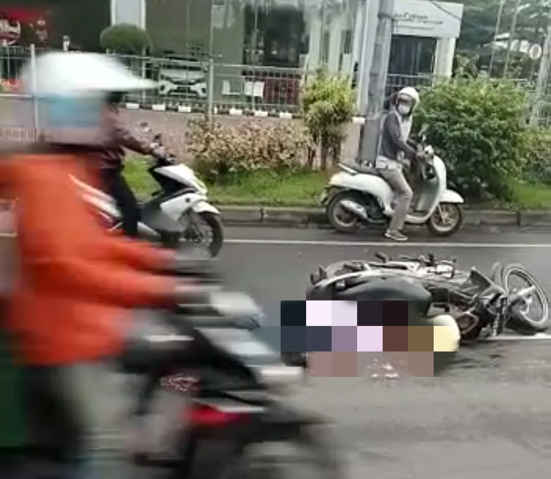 Kecelakaan Maut di Jalan Ringroad Simpang Lampu Merah Medan, Seorang Pengendara Motor Tewas Tertabrak Truk Tro