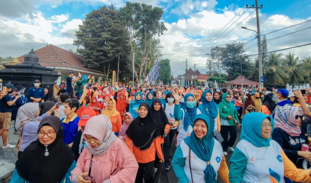 Peringati Hari Kesatuan Gerak, Ratusan Masyarakat Ramaikan Gerak Jalan