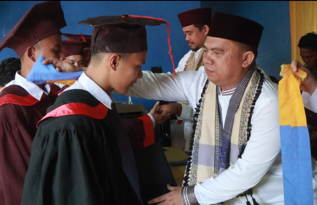 Bupati Labuhanbatu Hadiri Wisuda dan Syukuran Ponpes Daarul Muhsinin