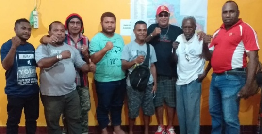 DAP: Penyanyi legindaris Papua meriahkan penggalangan dana untuk Petinju Kelas Dunia Geisler Ap