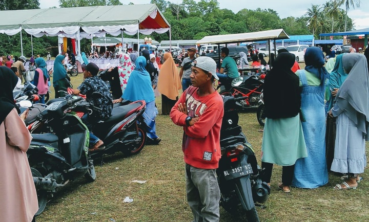 Ratusan Masyarakat Simeulue Kunjungi Kemah Wisata