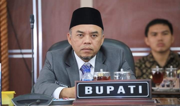 Bupati Labuhanbatu Hadiri Rapat Paripurna DPRD Labuhanbatu Untuk Mendengarkan Pidato Kenegaraan Presiden RI Da