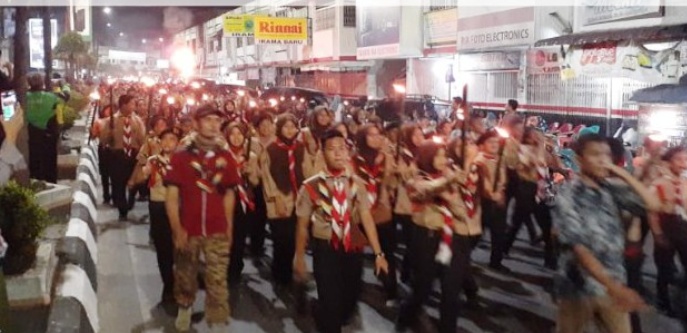 Malam Kemerdekaan, Pemkab Labuhanbatu Gelar Pawai Obor