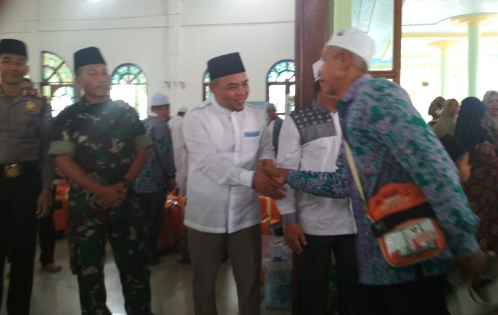 Plt.Bupati Labuhanbatu Sambut Kepulangan Jama’ah Haji Klokter 10