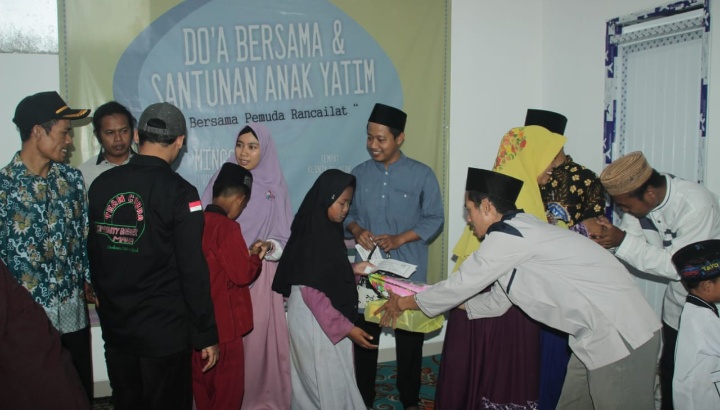 Tokoh Pemuda Lintas Komunitas Desa Rancailat Kecamatan Kresek laksanakan Acara Santunan Anak Yatim