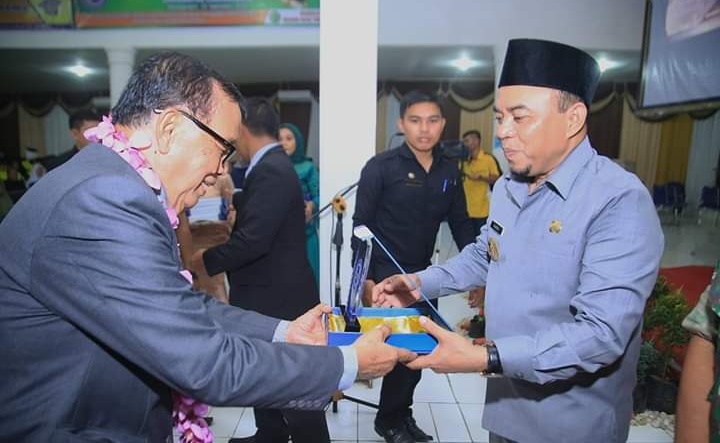 Bupati Labuhanbatu Apresiasi Wisuda 715 Mahasiswa ULB