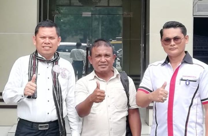 Ketua HBB Lamsiang Sitompul dan Pengacara HBB Dampingi Pemeriksaan Penyelam Ke Polda Sumut