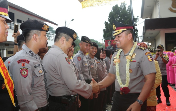 Haru dan Khidmat Lepas Sambut Kapolres Bogor di Mako Polres Bogor