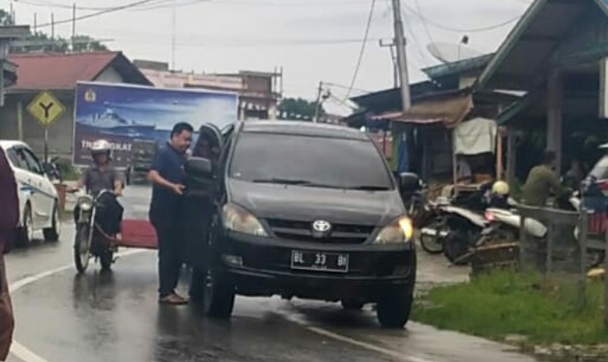 Ketua DPRK Simeulue Gunakan Mobil Dinas Bantuan Bank Indonesia (BI) diduga Telah Diplat Hitamkan