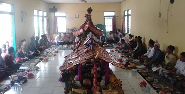 Tradisi Dongdang Peringati Maulid Nabi Muhammad SAW  1441 H di Kelurahan Bunder