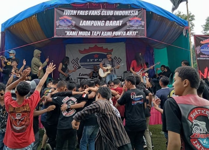IFFCI ; Iwan Fans Club Indonesia Lampung Barat Peringati Hari jadi Ke-6
