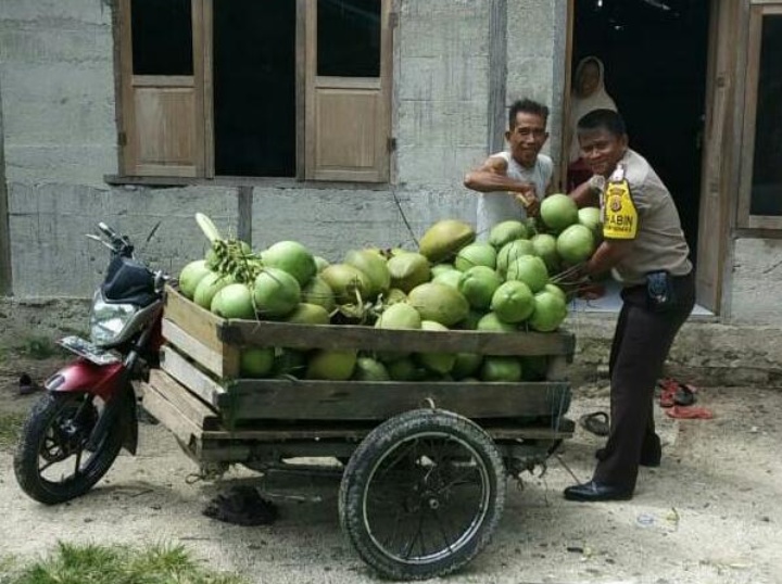 Bhabinkamtibmas Dacil Kahad Rutin Sambangi Warga