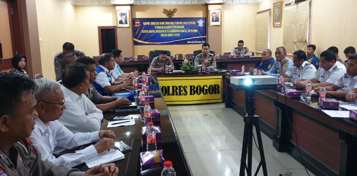 Persiapan Pengamanan Natal 2019 dan Tahun Baru 2020, Satlantas Polres Bogor Laksanakan Rapat ANEV Forum Lalin 